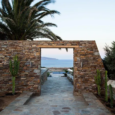 Myconian Platinum Superior & Junior * קלפטיס