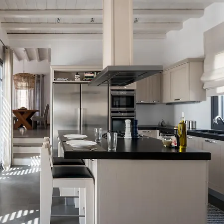 Myconian Platinum Villa *
