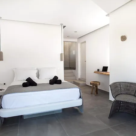 Myconian Platinum Villa *