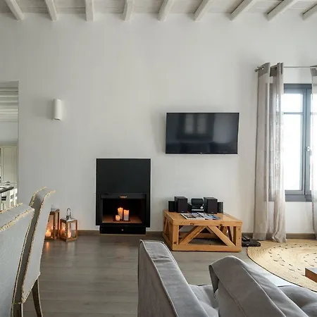 Myconian Platinum Superior & Junior Villa Kalafati